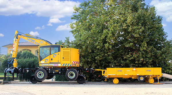 Rimorchio strada-rotaia